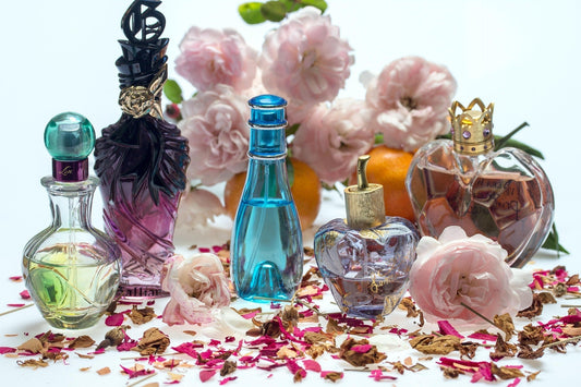 Beyond Red Roses: How to Personalize a Scent for Your Valentine 🌹✨