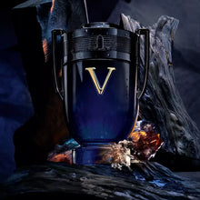 Load image into Gallery viewer, Invictus Victory Elixir Parfum Intense
