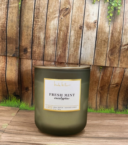 Scented Candle Fresh Mint Eucalyptus Nicole Miller Shape Round - PERFUME BOUTIQUE